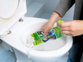 How to Use a Drain Cleaner